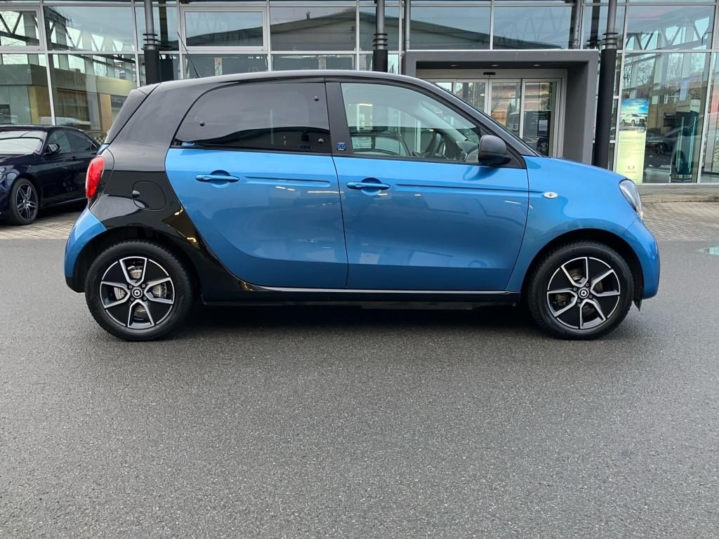 Fahrzeugabbildung Smart smart EQ forfour KLIMAAUTOMATIK*SITZH*KAMERA