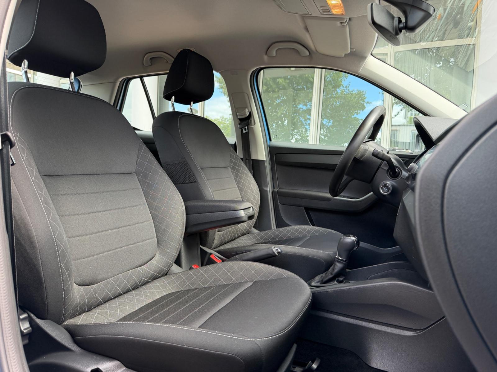 Skoda FabiaStyle/Klima.A/Sitz-H/PDCx2/Garantie/Tüv-Neu