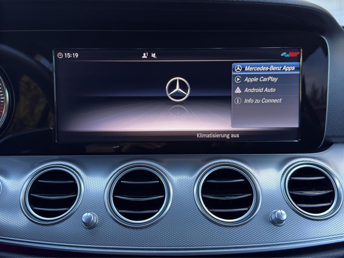 Mercedes-Benz E 220 d T Avantgarde MBUX COMAND Kamera LED Appl