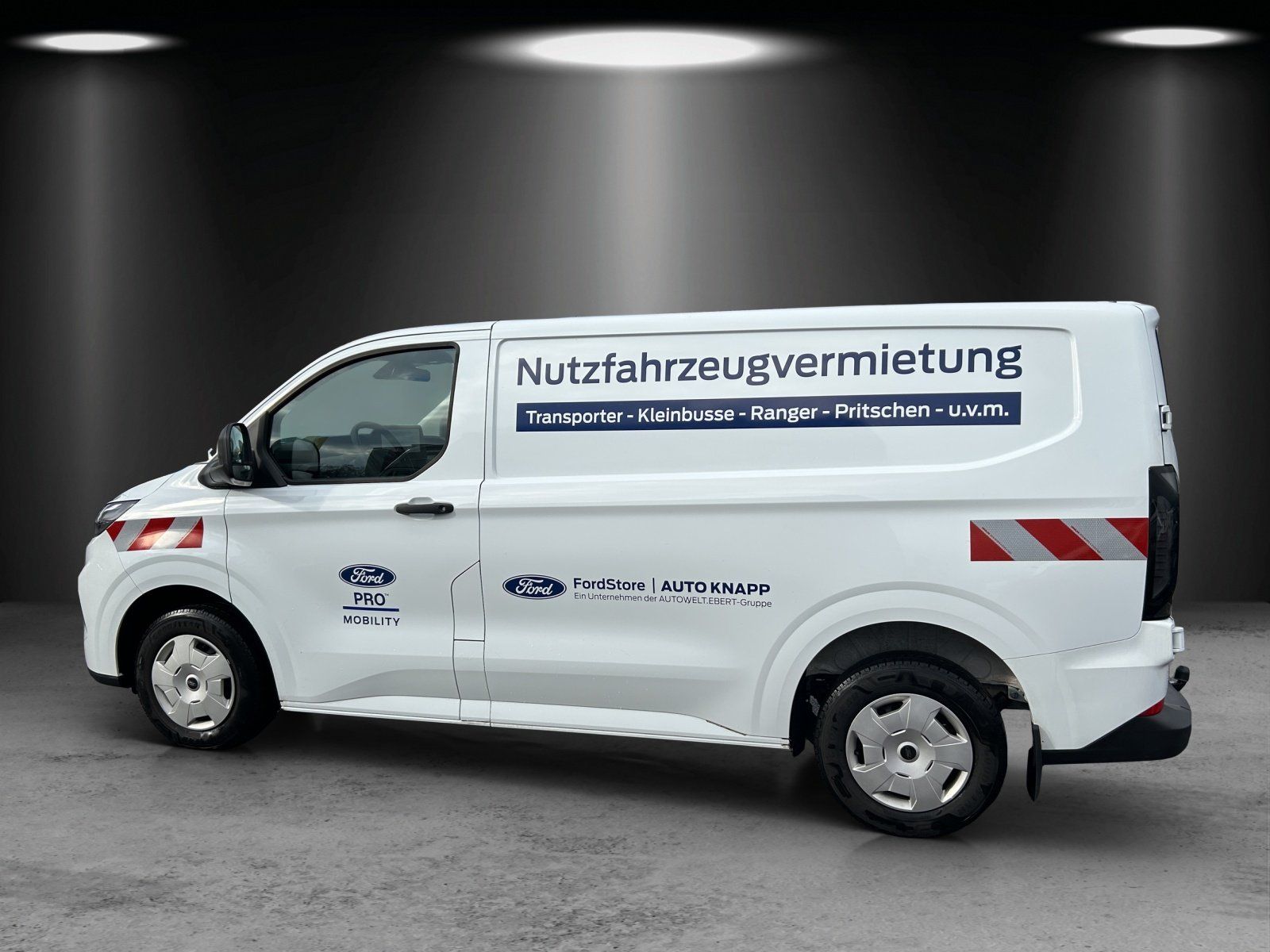 Fahrzeugabbildung Ford Transit Custom 320L1 AHK Klima LED GJR PDC