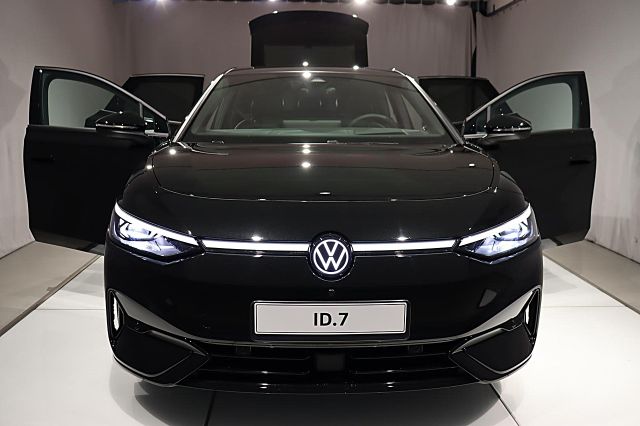 ID.7 ProS AHK KAMERA PANORAMA ExterieurPaketPlus