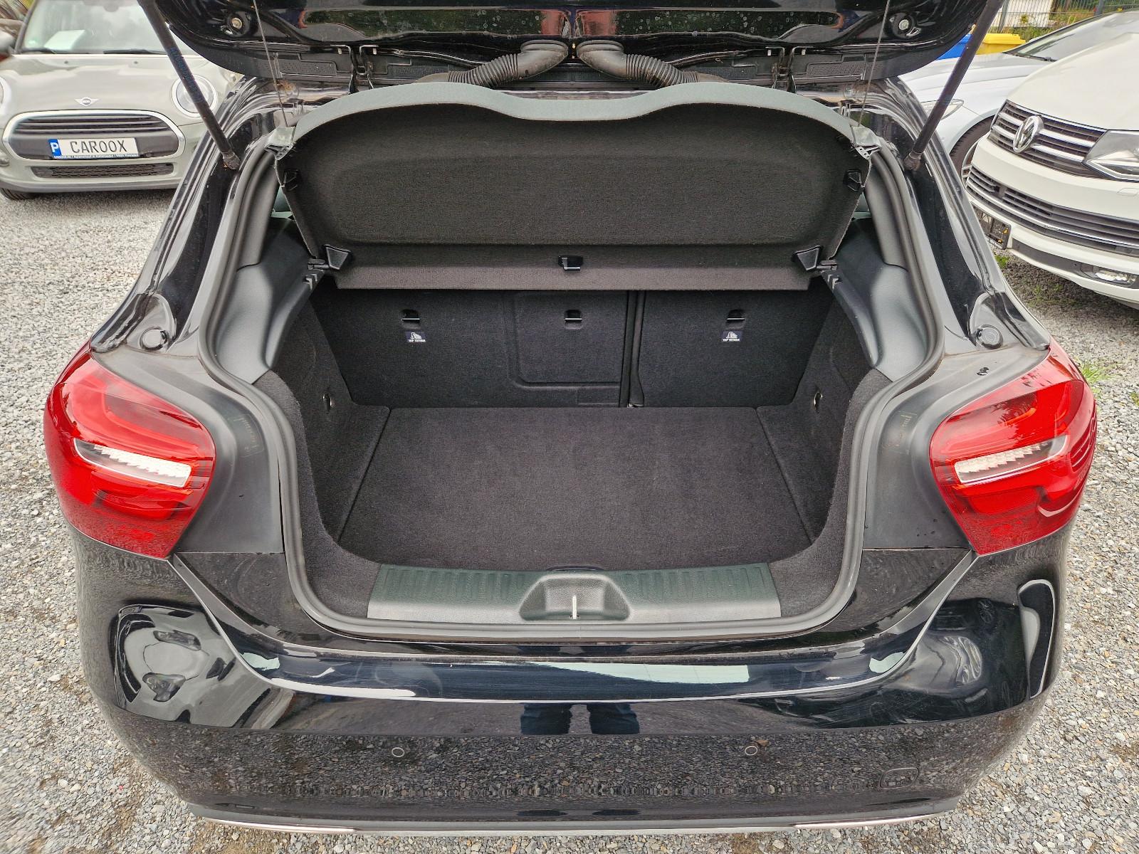 Mercedes-Benz A 180 Urban Automatik SZH LED