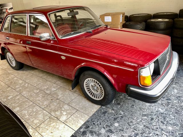 Volvo 244 DL / H- Kennzeichen