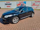 Renault Megane III Lim. 5-trg. Je t'aime  1.HAND - Renault Megane mit Benzin-Antrieb: Limousine, Je Aime