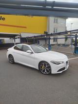 Alfa Romeo Giulia 2.0 Turbo 16V 206kW AT8-Q4 Ti Ti - Alfa Romeo Giulia: Ti