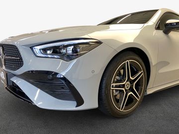 Mercedes CLA 180 Shooting Brake - 6