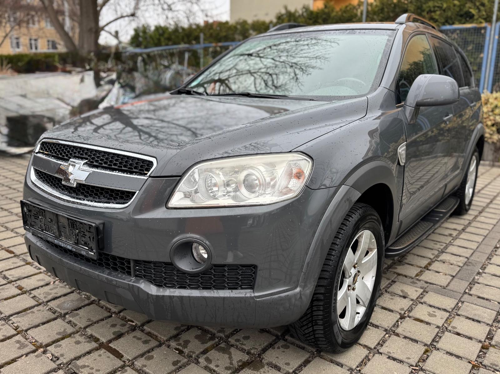 Chevrolet Captiva 2.4 LS 7-Sitzer LPG