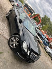 Mercedes E 220 - 1