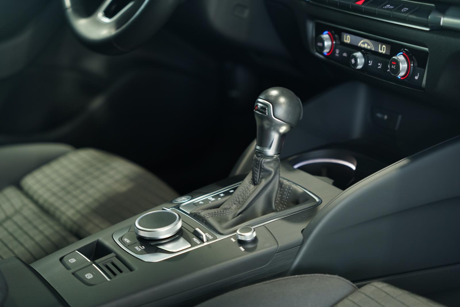 Audi A3 Sportback 35 TFSI S-Tr S Line *Matrix *Pano, миниатюра 14