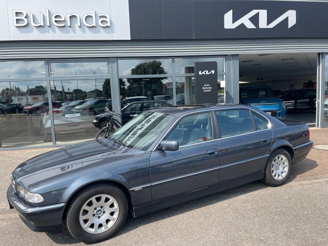 BMW 740i A V8