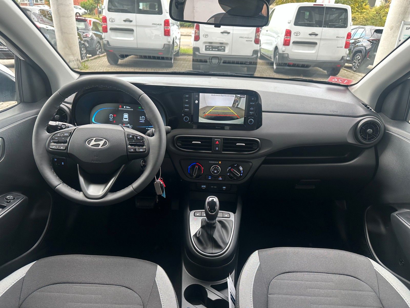 Fahrzeugabbildung Hyundai i10 1.2 79 PS AT Trend Navi/Kamera/SHZ !