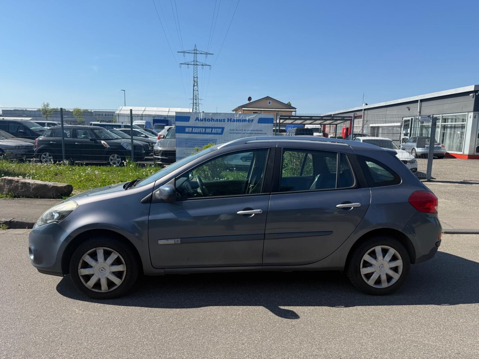 Renault Clio 2011 — photo 8
