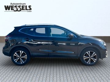 Nissan Qashqai 1,3 Zama AHK Glasdach