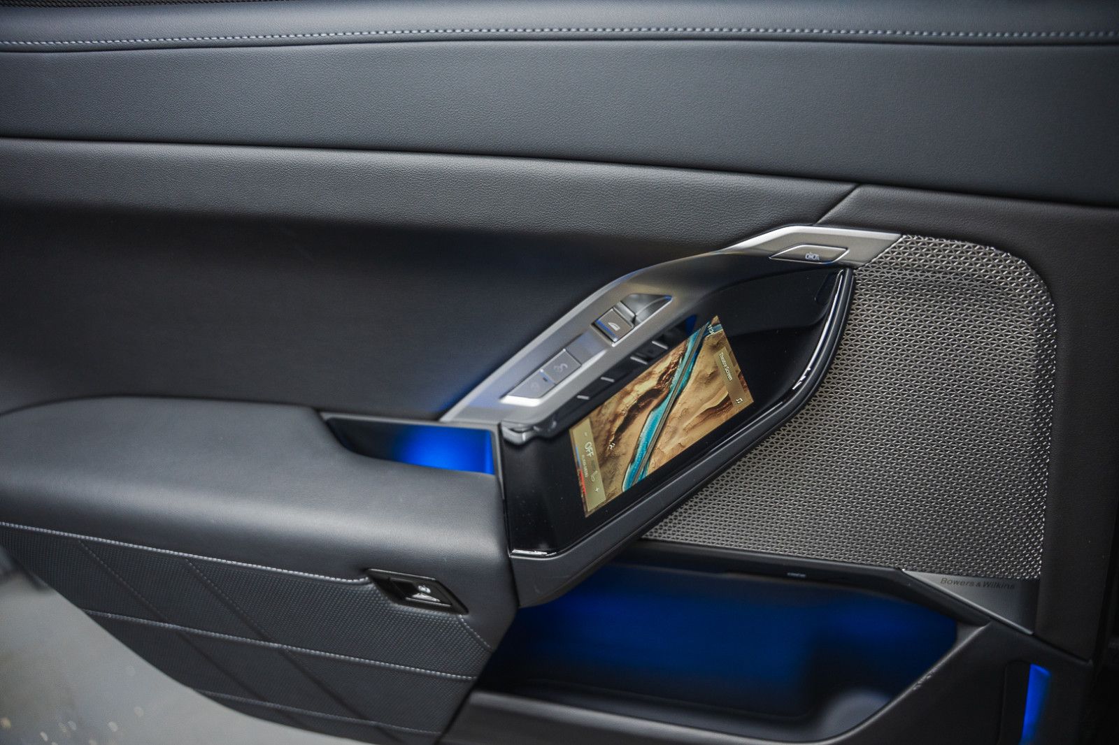 Fahrzeugabbildung BMW 740 d xDrive *M Sport Pro*Iconic Glow*Theater TV