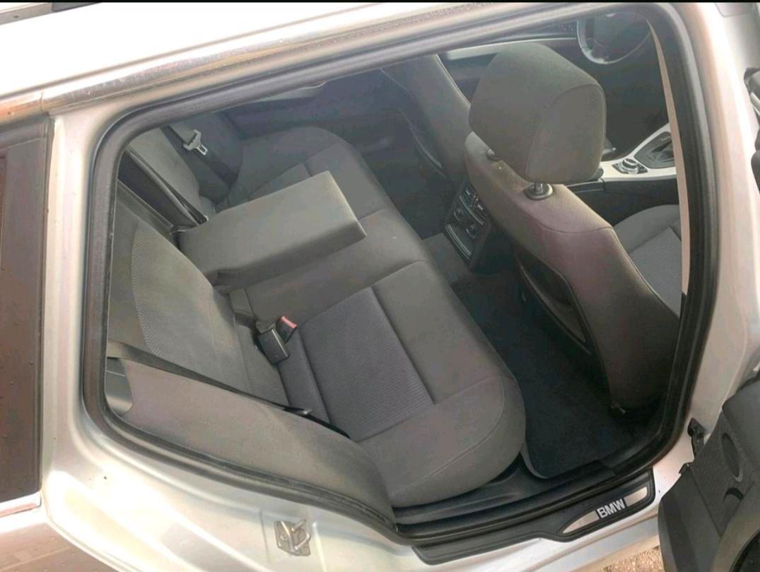 BMW 330 2009 — photo 10