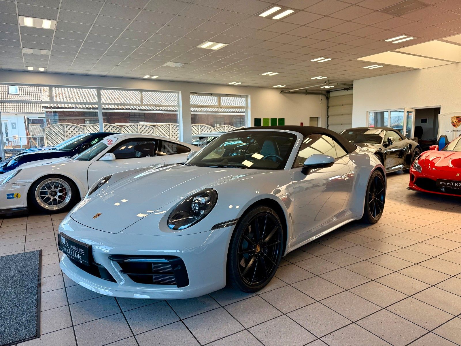 Fahrzeugabbildung Porsche 911 992 Carrera Cabrio SportDesign / Sportabgas