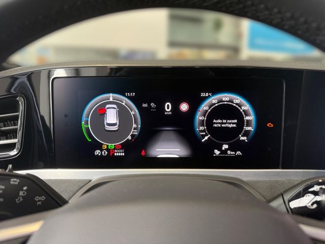 Passat R-Line 1,5 l eHybrid DSG AHK-klappbar Nav