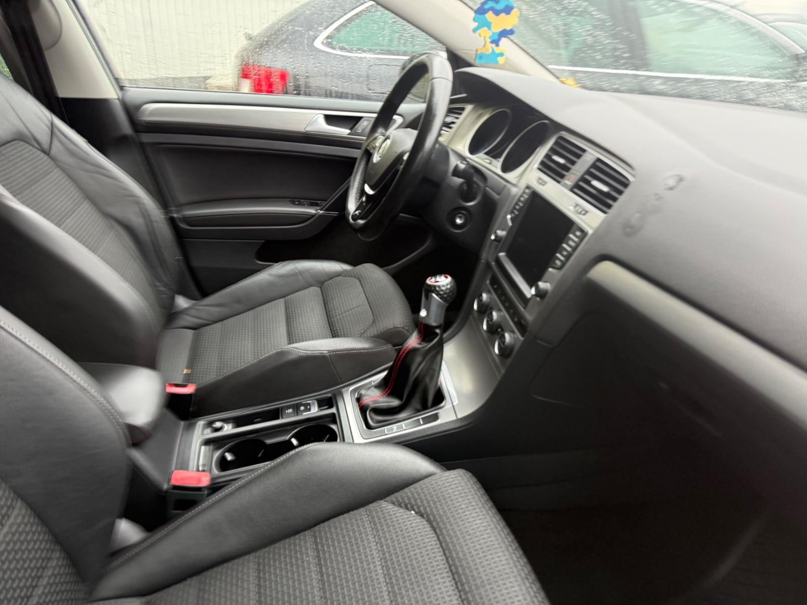 Volkswagen Golf, 2014