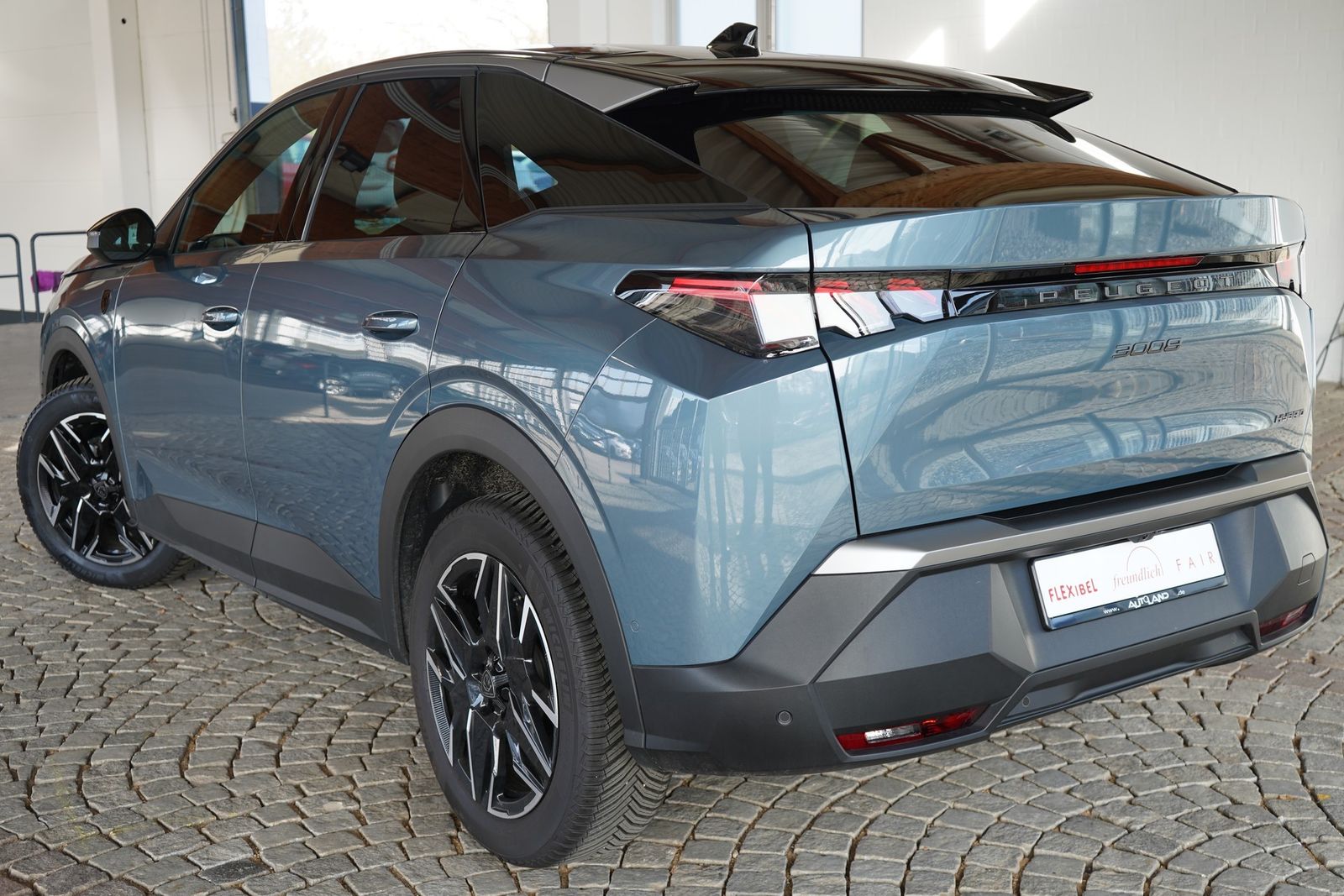 Peugeot 3008 GT 1.2 Hybrid 145 Aut. Matrix ACC Kamera imagem 3