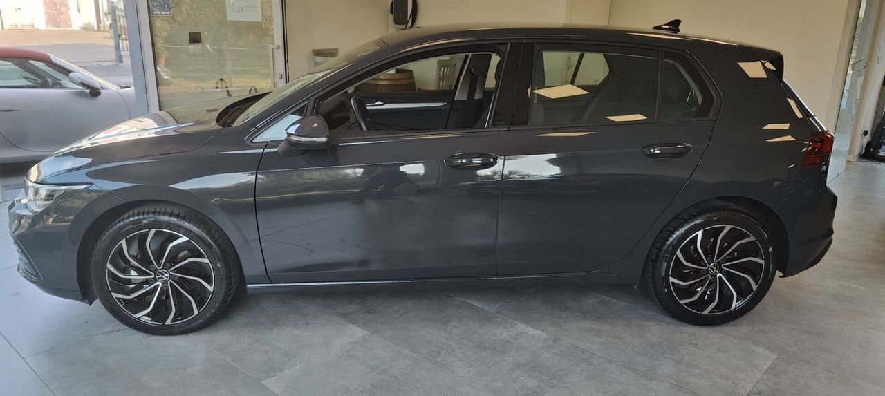 Volkswagen Golf 1.0 eTSI EVO DSG Life imagem 3