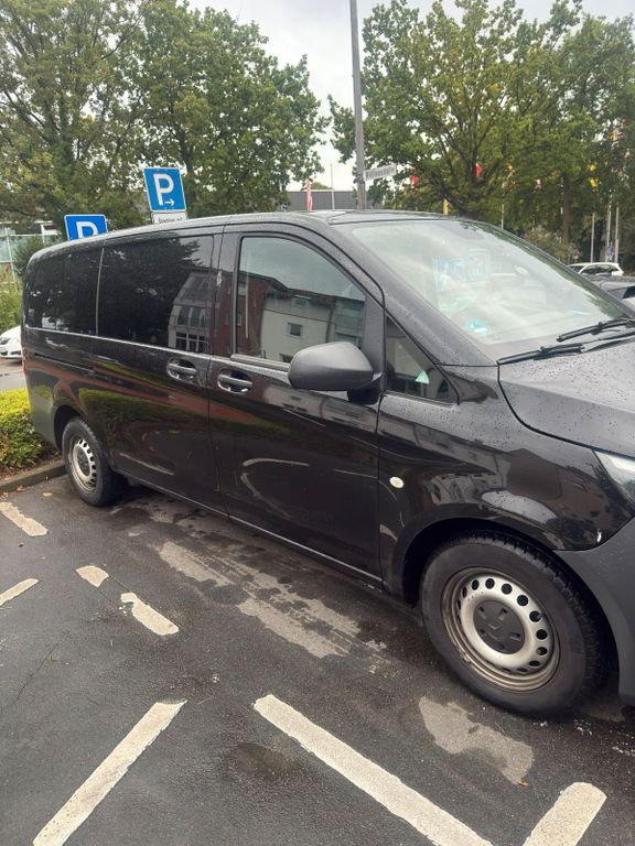 Image of Mercedes-Benz eVito