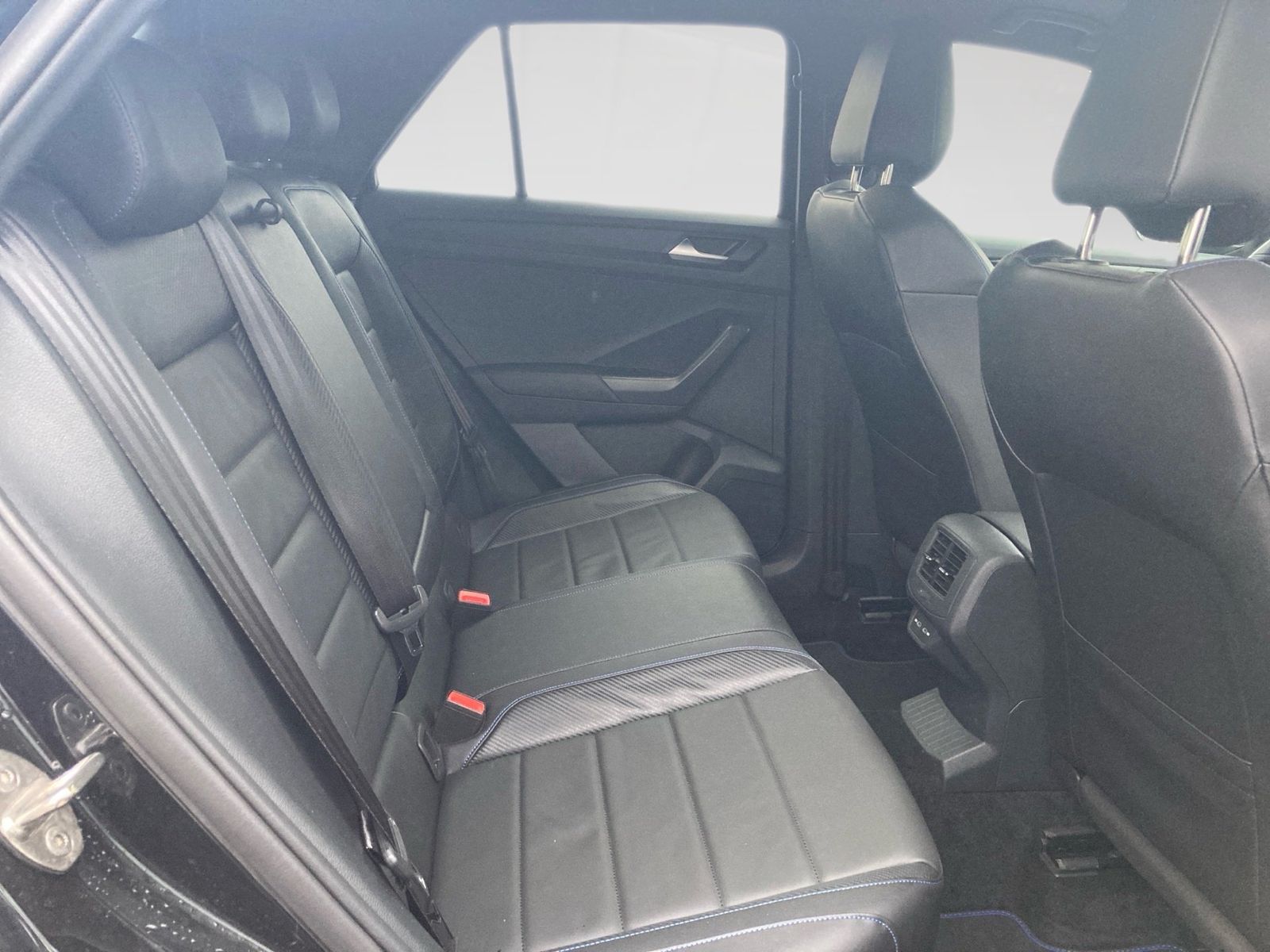 Volkswagen T-Roc - Bild 10