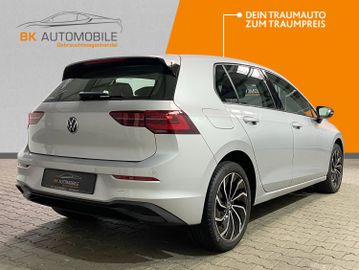 Fahrzeugabbildung Volkswagen Golf VIII 2.0 TDI Life #Virtual#Pano#ACC#LED
