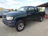 Toyota Hilux 2.5 Xtra Cab 4x4 - Toyota Hilux: Allradantrieb, 2.5