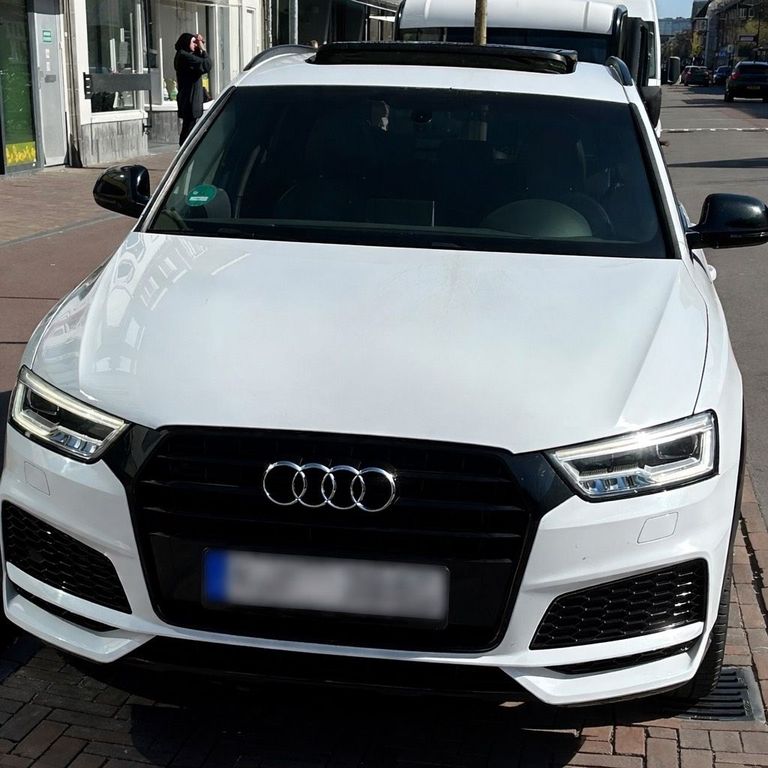 Image of Audi Q3