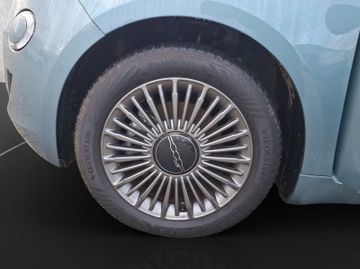 Fiat 500 e Icon KeyLess+Navi+LM+PDC+SoundSys+SpurH