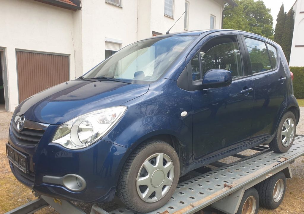 Opel Agila