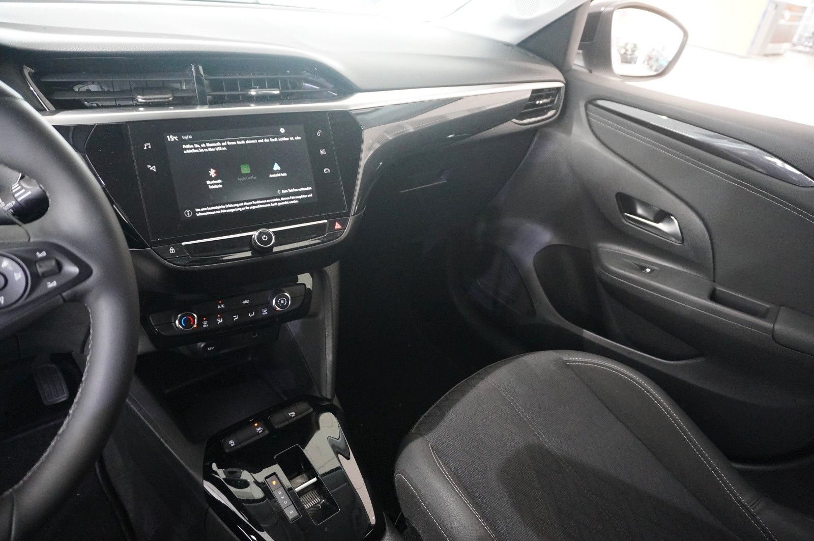 Fahrzeugabbildung Opel Corsa F 1.2T ELEGANCE NAVI/LED/VIRT/KAMERA/DAB+