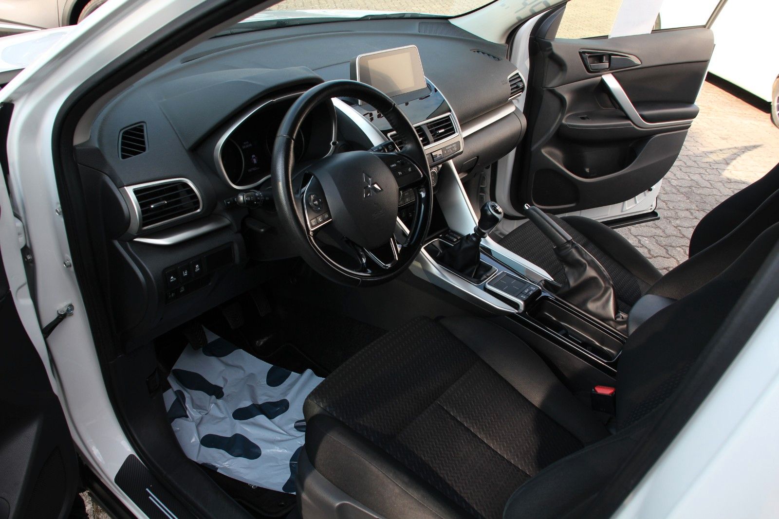 Fahrzeugabbildung Mitsubishi Eclipse Cross Diamant Edition