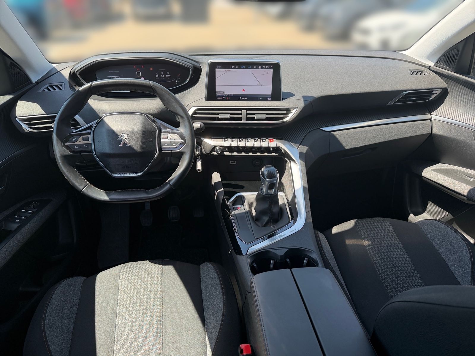 Fahrzeugabbildung Peugeot 3008 1.2 PureTech 130 Active