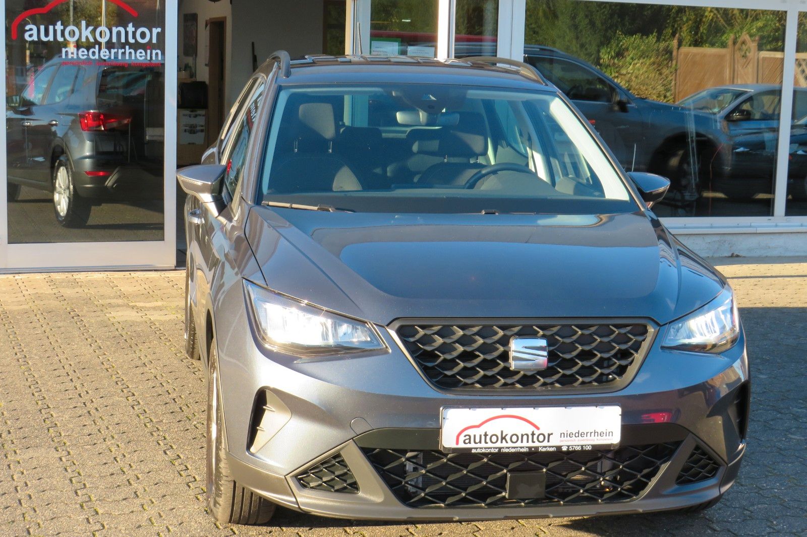 Fahrzeugabbildung SEAT Arona Style NAVI APP SITZH. PDC GRA 1.HD