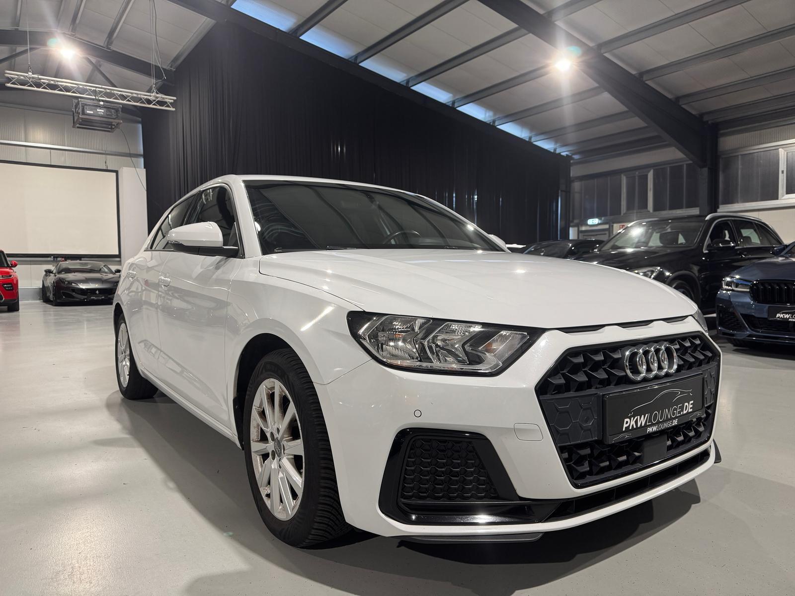 Audi A1 1.0 TFSI 30 TFSI advanced Metallic