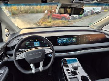 DFSK Forthing 9 HEV Luxus-Van, Massage, 7-Sitzer