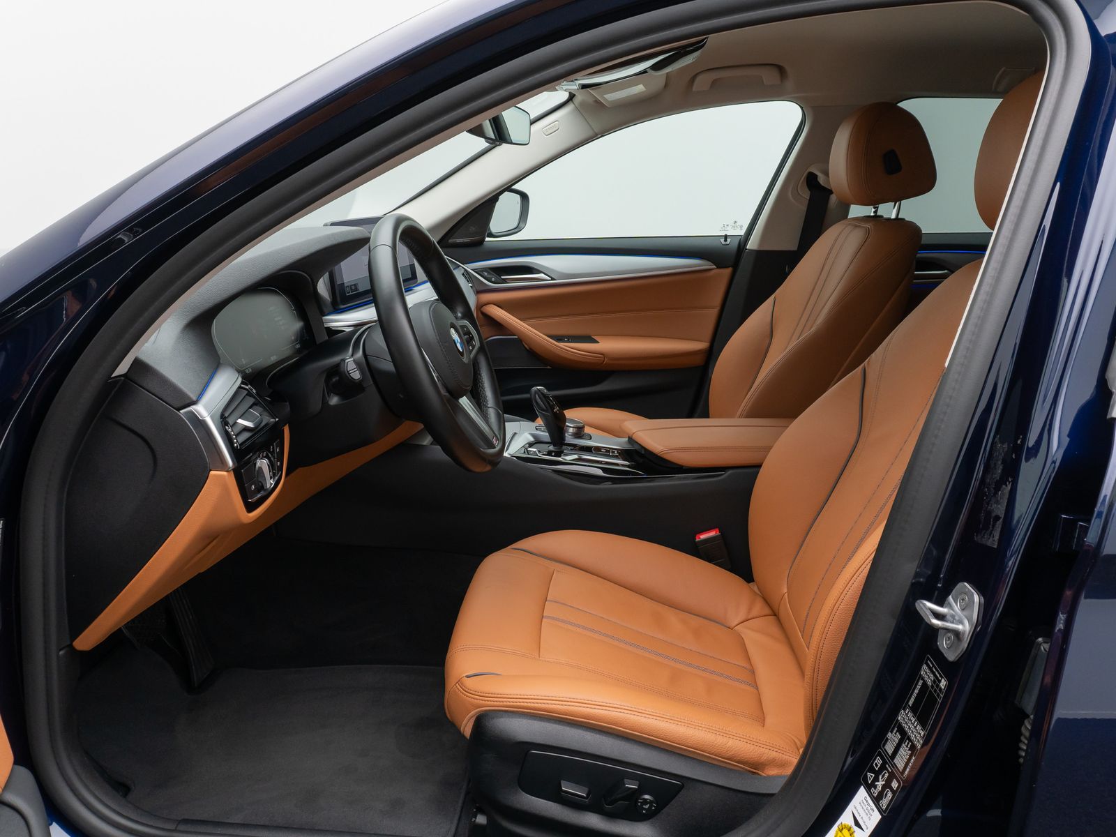 Fahrzeugabbildung BMW 520d xD DAB Kamera HUD Laser H/K Leder Komfort