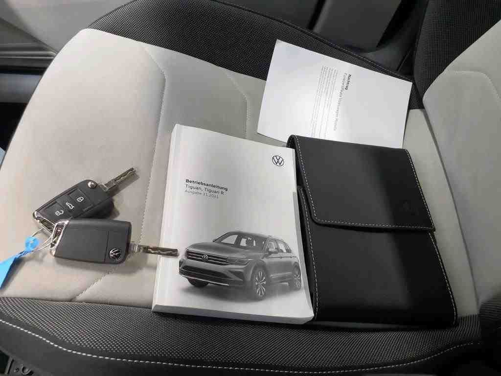 Volkswagen Tiguan Elegance 1.5 TSI AHK*Tempo*PDC*RFK*Klima