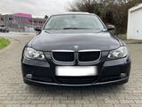 BMW 318 i  Schiebe- Hub- Pamoramadach - BMW 318 aus 2008: 318i