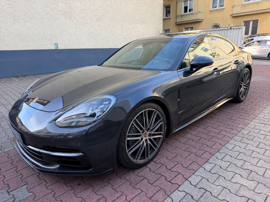 Image of Porsche Panamera