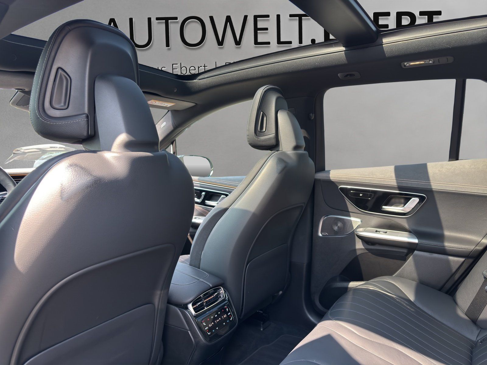 Fahrzeugabbildung Mercedes-Benz EQE 350 SUV AMG Prem+ HYPER AIRMATIC AHK 22KW TV