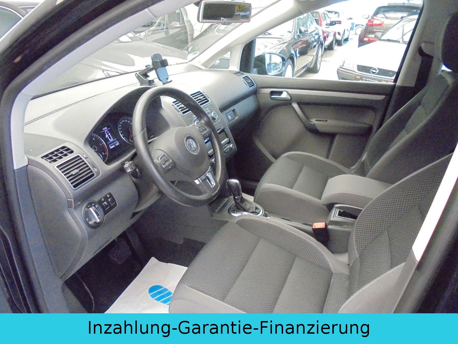 Fahrzeugabbildung Volkswagen Touran Comfortline Aut./Klima/Standheizung/AHK/