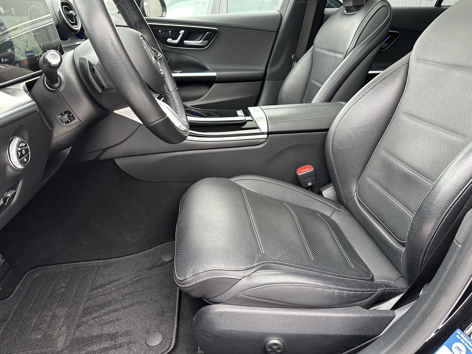 Fahrzeugabbildung Mercedes-Benz C 220d T All Terrain 4M NAV+LED+PANO+AHK+ACC