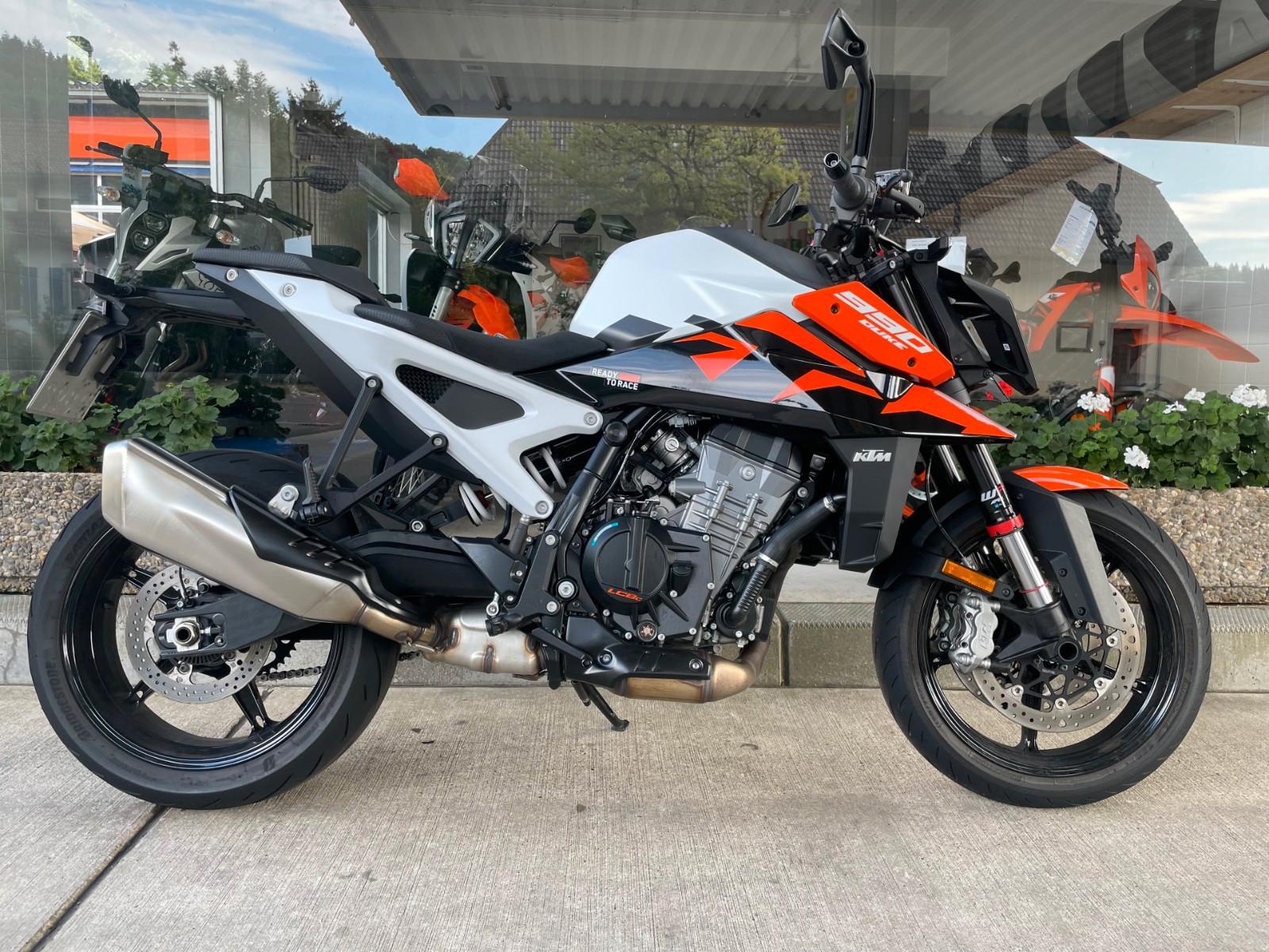 KTM 990 Duke