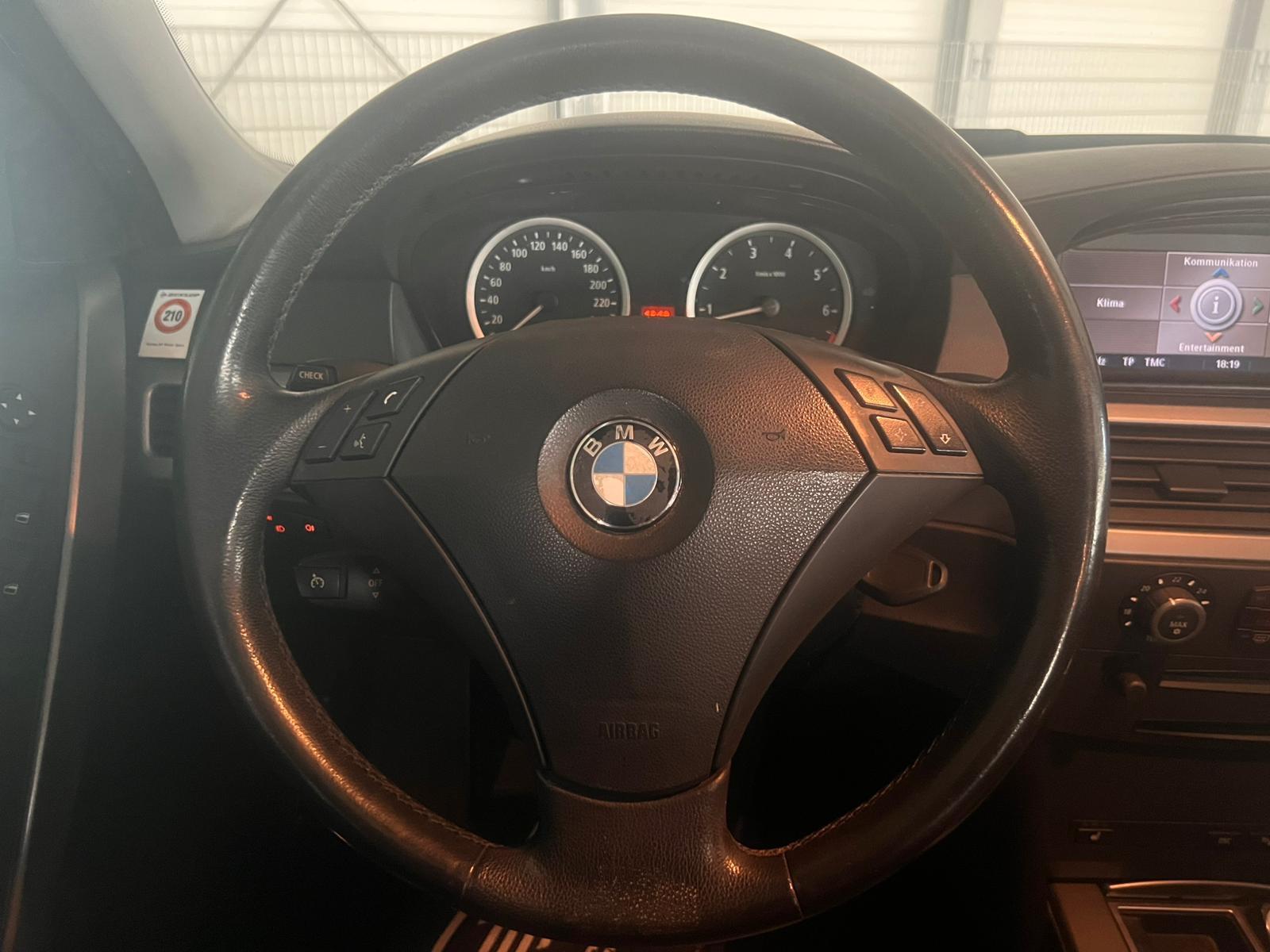 BMW 525 2004 — photo 17