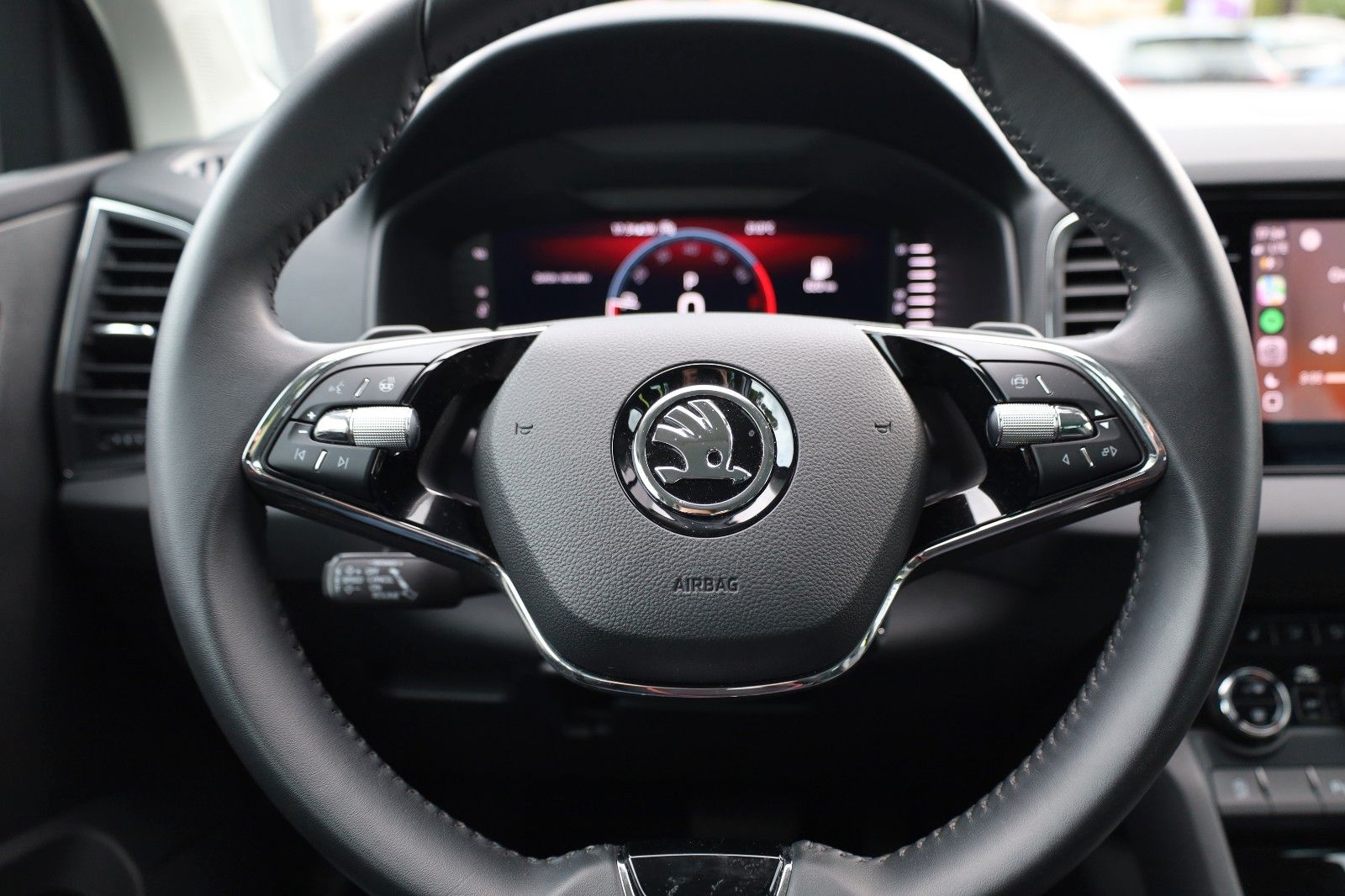 Fahrzeugabbildung SKODA Karoq Ambition 1.5 ACT DSG *Smart Link *SHZ