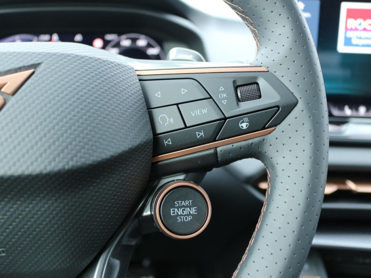 Fahrzeugabbildung CUPRA Terramar VZ 1.5 e-Hybrid DSG