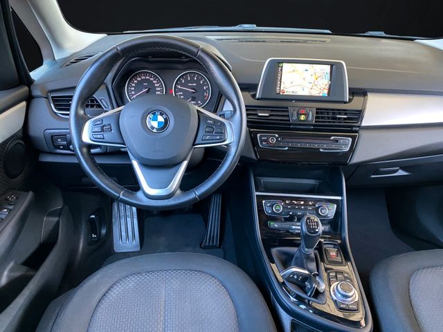 BMW 218