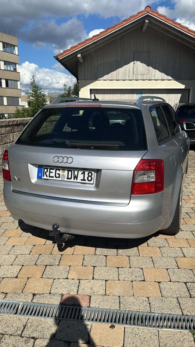 Audi A4 2004 — photo 6